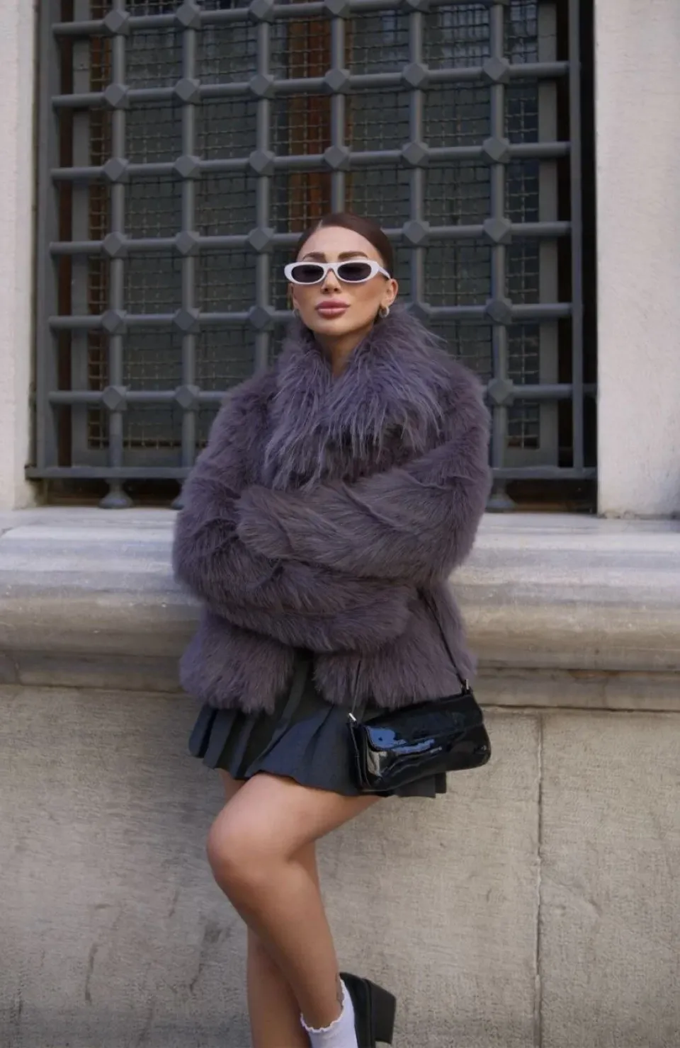 Salaş Sakallı Yumuşak Dokulu Yakalı Cepli Suni Kürk - füme