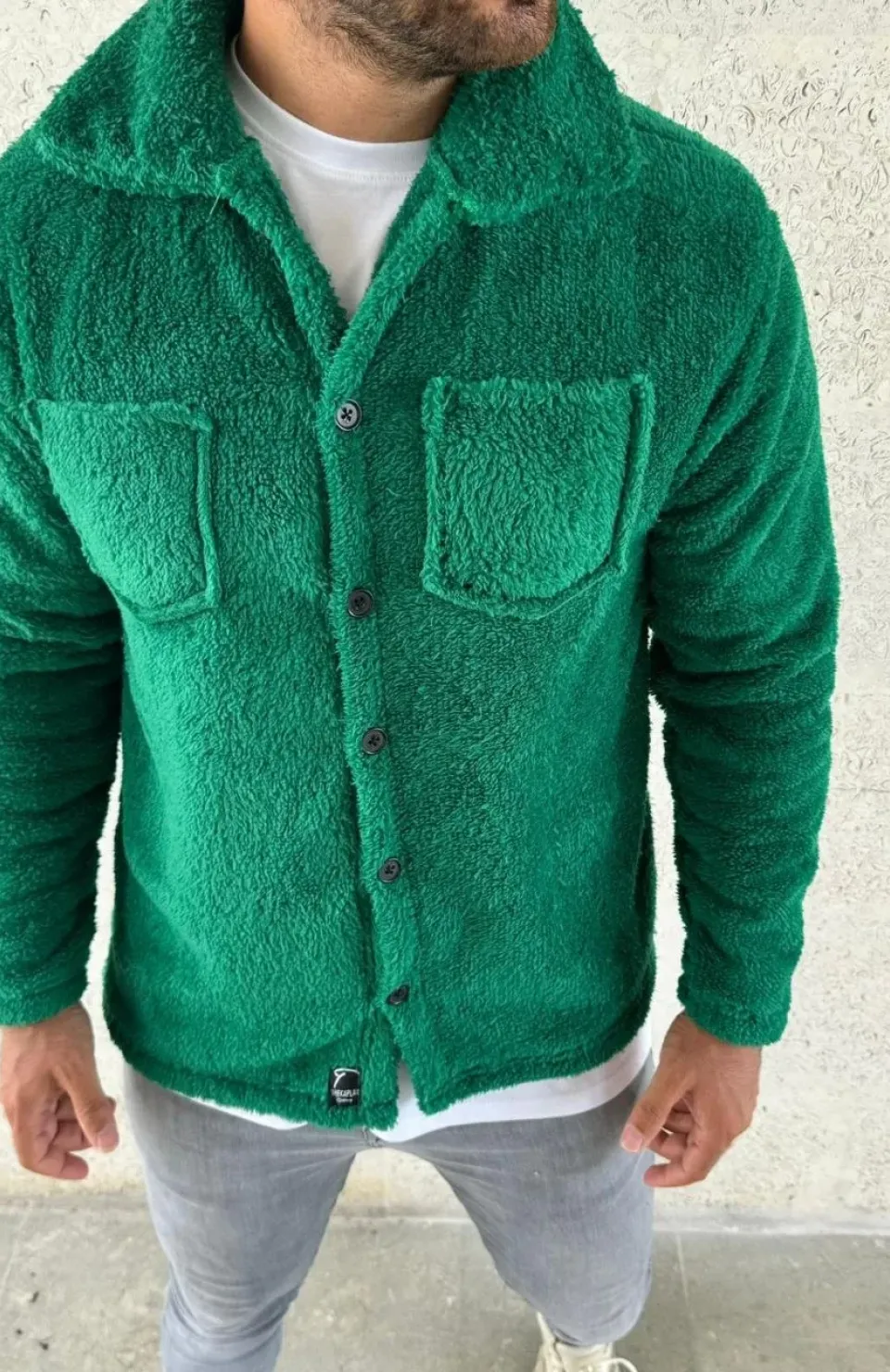 Erkek Pelüş Polar Hırka Gömlek – Yakalı, İlik Düğmeli, Göğüs Cepli, Yumuşak Dokulu Kışlık Regular Fit Rahat Günlük Model - Çimen Yeşili