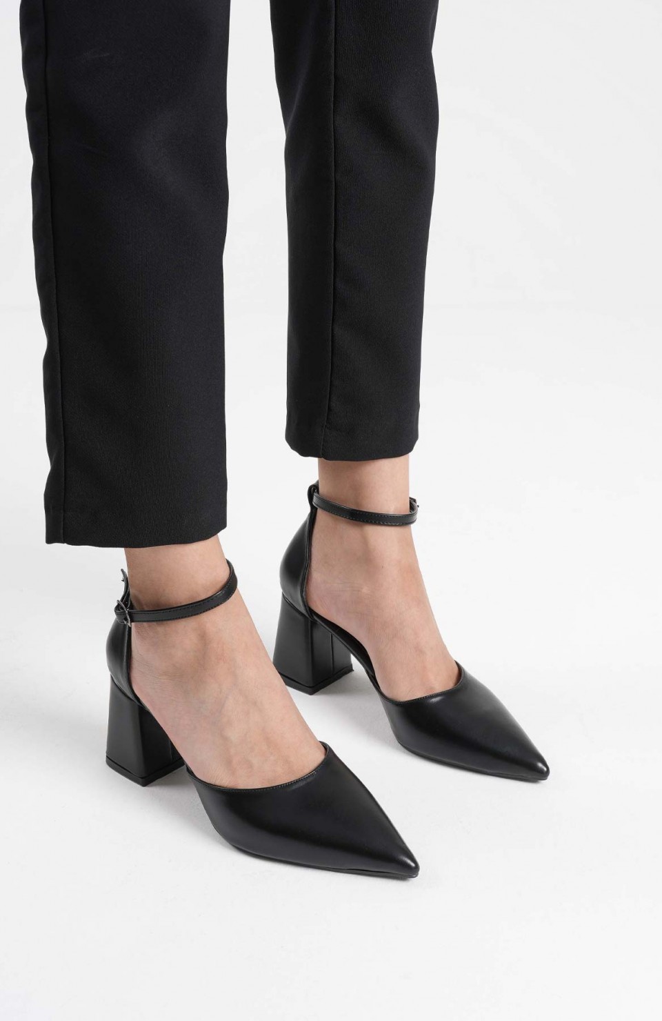 Siyah Cilt Kadın Topuklu Ayakkabı TR08MS11D Somersan Giyim | Kadın, Erkek ve Çocuk Moda