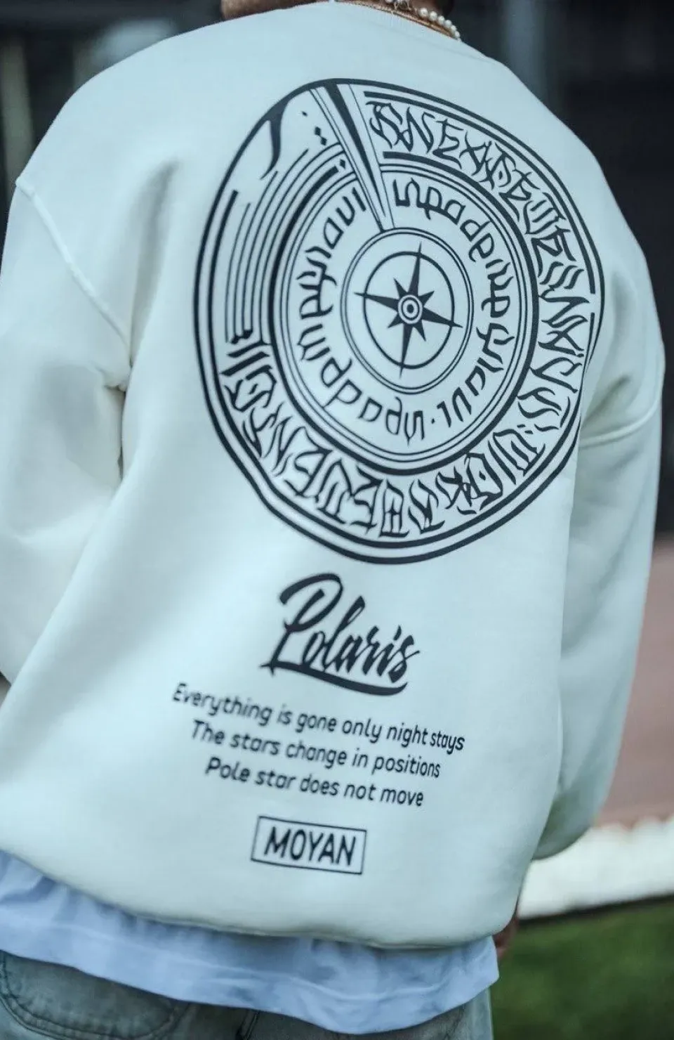 Kışlık Bisiklet Yaka Ön Ve Arka Baskılı SweatShirt - Beyaz