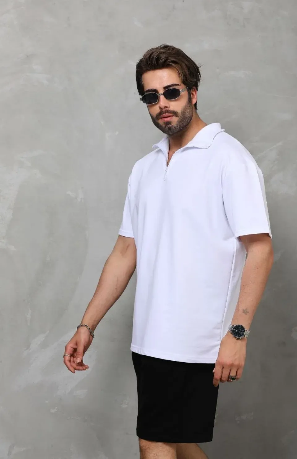 Unisex Yarım Fermuarlı Düz Oversize T-shirt - Beyaz Somersan Giyim | Kadın, Erkek ve Çocuk Moda