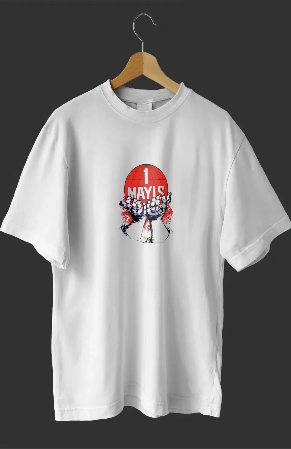 1 Mayıs Emekçilerimiz İçin Özel Tasarım 1 Mayıs Dünya Baskılı T-shirt - Beyaz