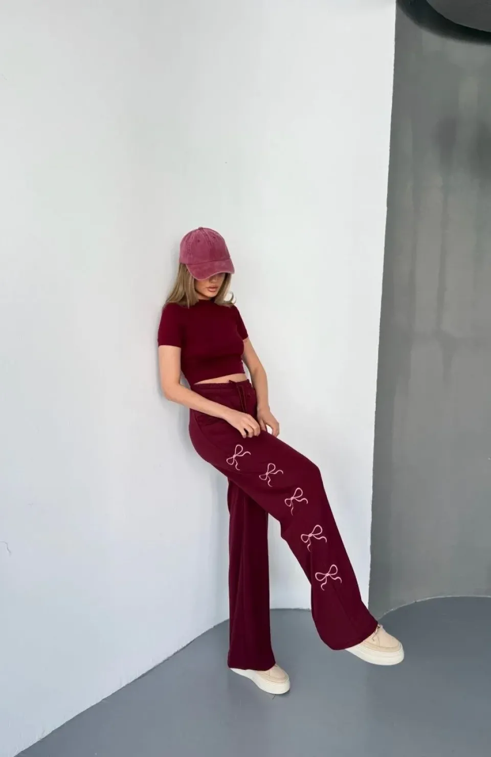 Osy Modal Yumuşak Dokulu Kumaş Nakış işlemeli Rahat Bol Paça Eşofman Pantalon - Bordo