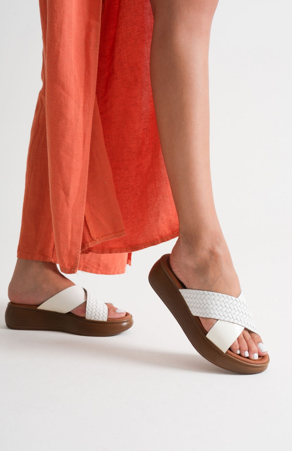 Beyaz Hakiki Deri Terlik TR31MY53M Somersan Giyim | Kadın, Erkek ve Çocuk Moda