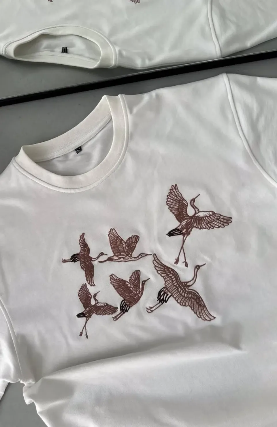 Unisex Nakış İşlemeli T-Shirt - Beyaz