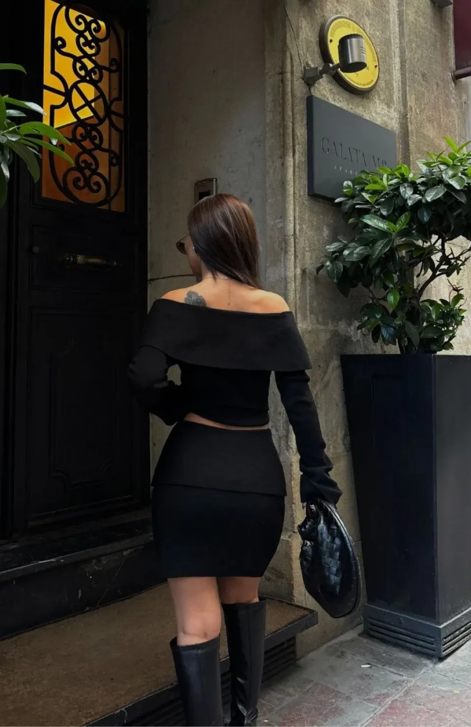 Straplez , Madonna , Carmen Yaka Croplu Mini Etekli ikili Takım Triko - Siyah