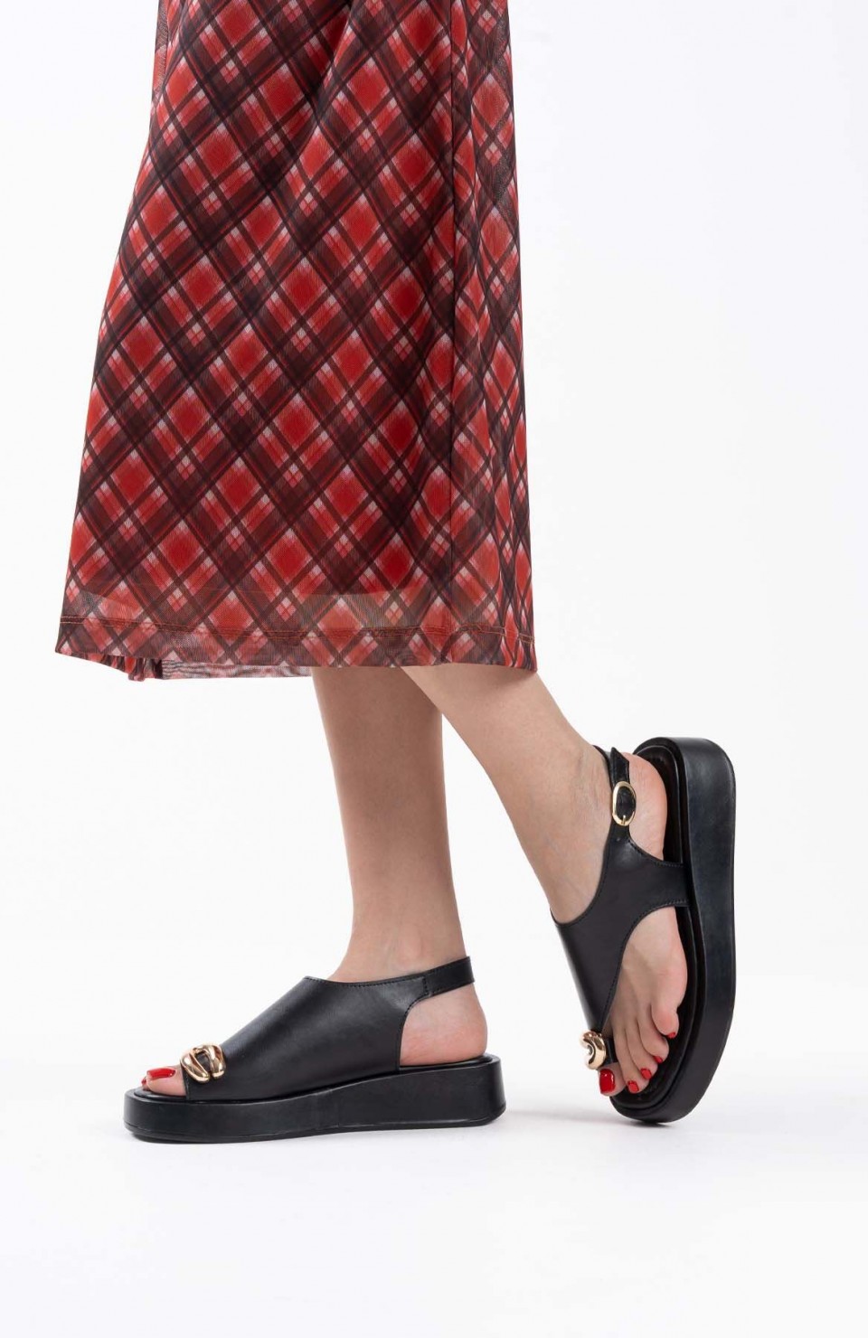 Kadın Siyah Cilt Toka Detaylı Sandalet TR17MY03A Somersan Giyim | Kadın, Erkek ve Çocuk Moda