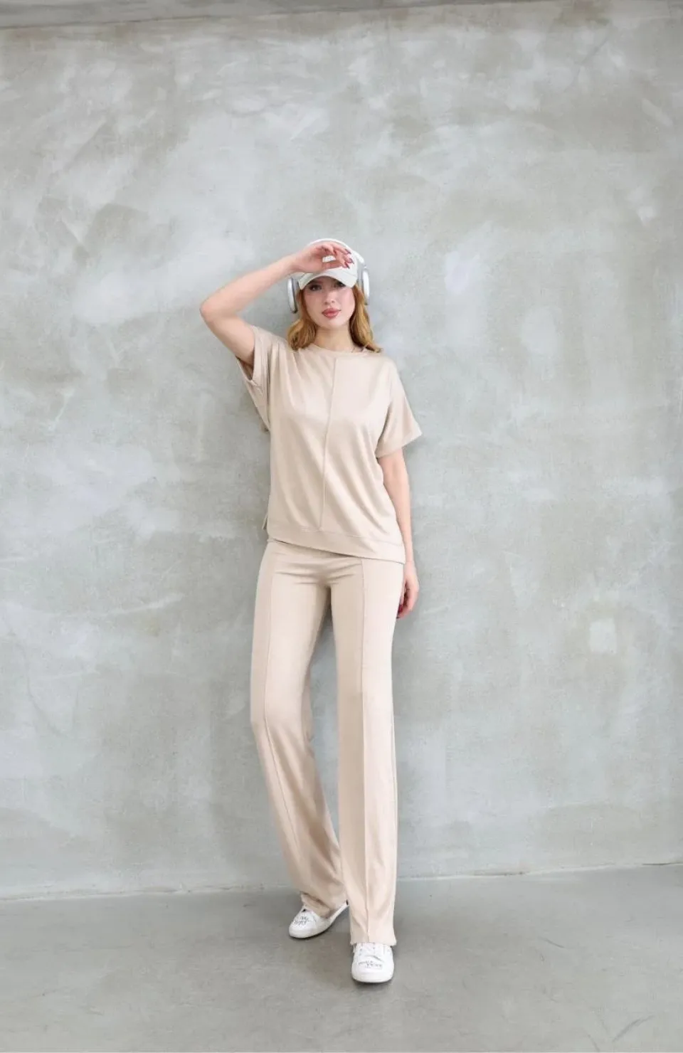 Osy Modal Yumuşak dokulu Kumaş Bisiklet Yaka Kısa Kollu Takım - Bej