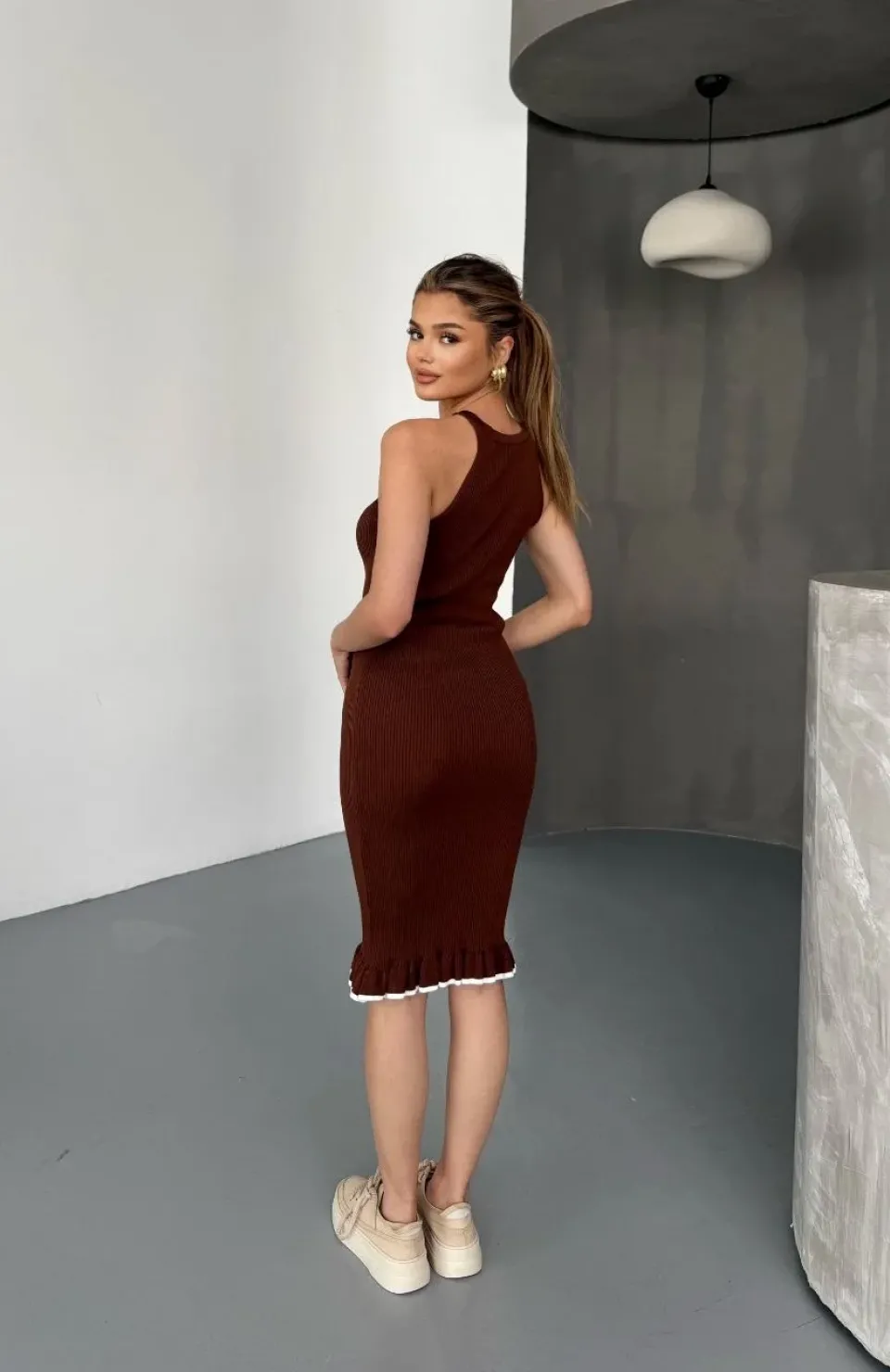 Fırfır Detaylı Triko Elbise- Kahverengi
