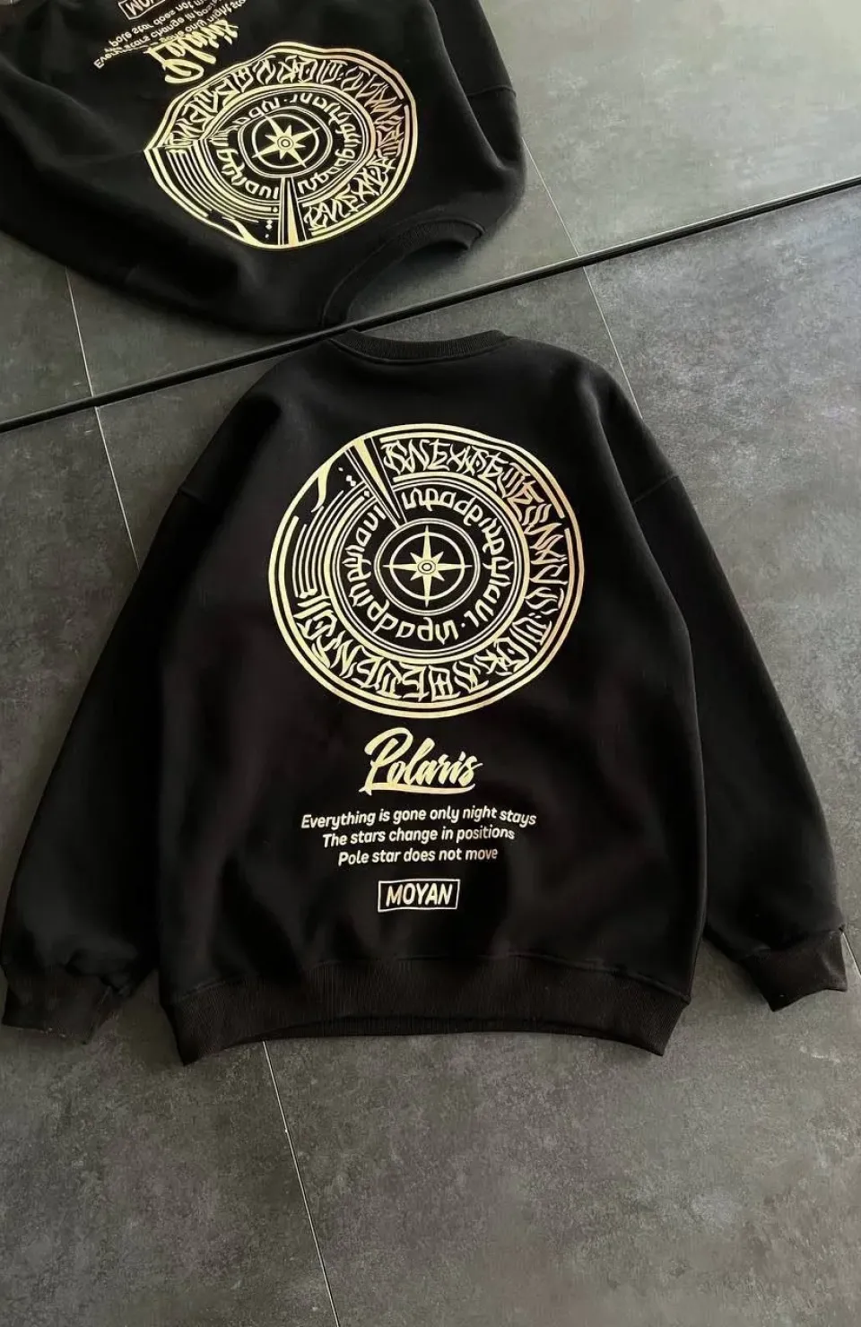 Kışlık Bisiklet Yaka Ön Ve Arka Baskılı SweatShirt - Siyah