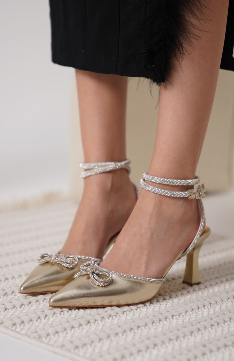 Kadın Altın Taşlı Topuklu Ayakkabı TR12MS05C Somersan Giyim | Kadın, Erkek ve Çocuk Moda