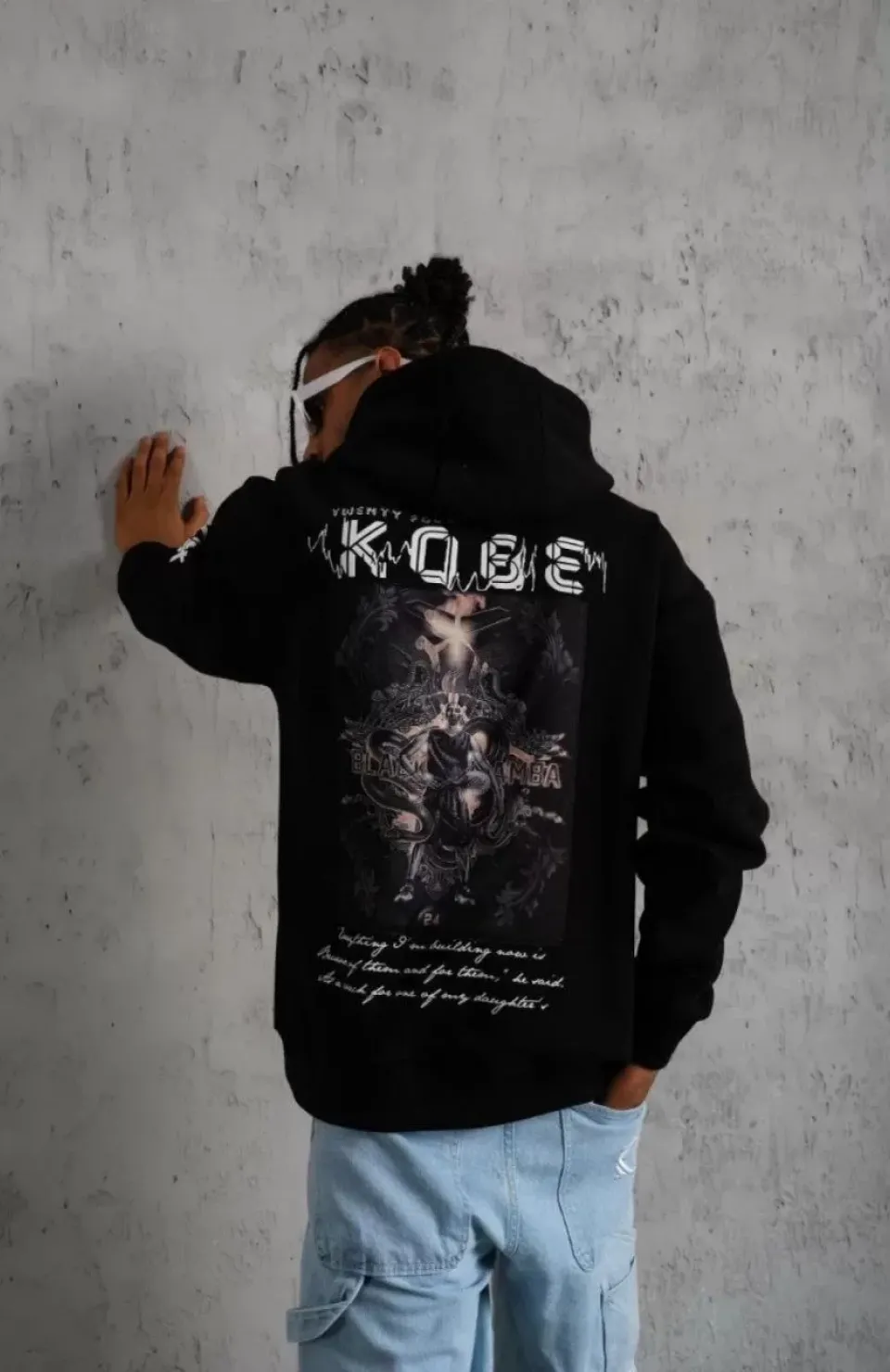 Unisex Sırt Baskılı Kapüşonlu Üç İplik Oversize Sweatshirt - Siyah Somersan Giyim | Kadın, Erkek ve Çocuk Moda