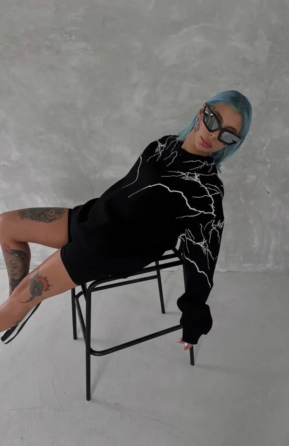 Yıldırım Baskılı Bisiklet Yaka SweatShirt - Siyah Somersan Giyim | Kadın, Erkek ve Çocuk Moda