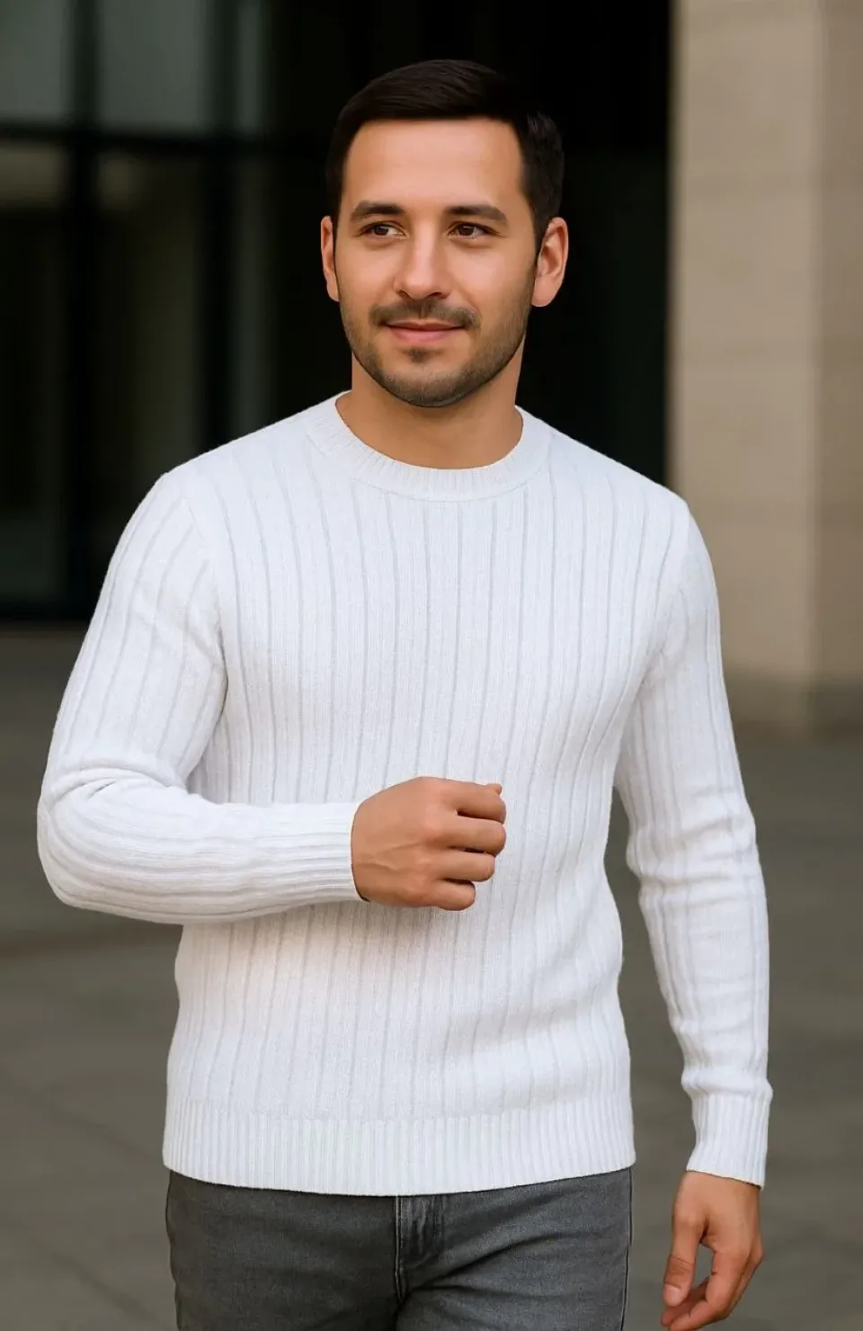 Erkek Bisiklet Yuvarlak Yaka Triko Kazak Pamuklu Kalın Fitilli Dokuma, Regular Fit Uzun Kollu Kışlık Model - Beyaz