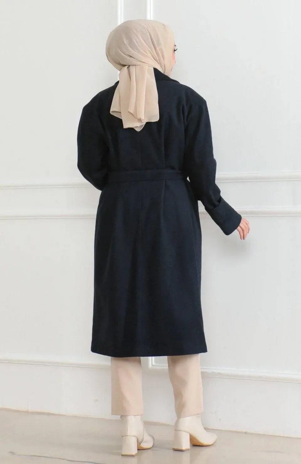 Kadın Düğmeli İçi Astarlı Kaşmir Kaşe Kaban - Laci Somersan Giyim | Kadın, Erkek ve Çocuk Moda