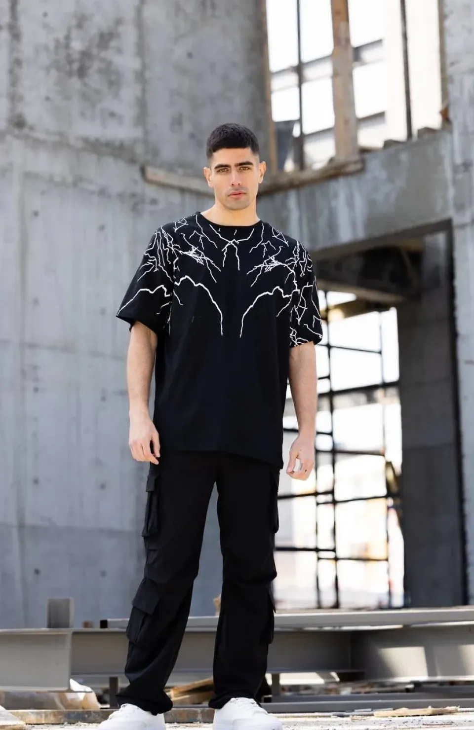 Unisex Bisiklet Yaka Baskılı Oversize T-Shirt - Siyah Somersan Giyim | Kadın, Erkek ve Çocuk Moda