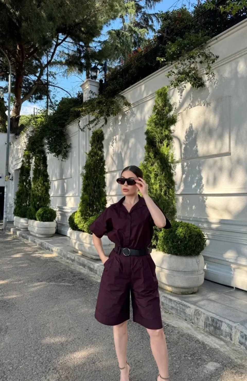 Kadın Yakalı Gömlek Kemerli Şortlu Takım - Bordo