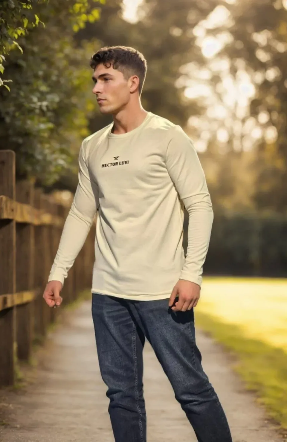 Unisex Bisiklet Yaka Uzun Kollu T-Shirt - Beyaz