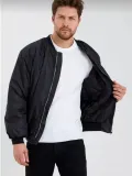 Erkek Siyah Bomber Mont – POLIZEI Yazılı, Fermuarlı Cepli, Kapitone Astarlı, Su İtici Kumaş Şık Günlük Ceket- Siyah
