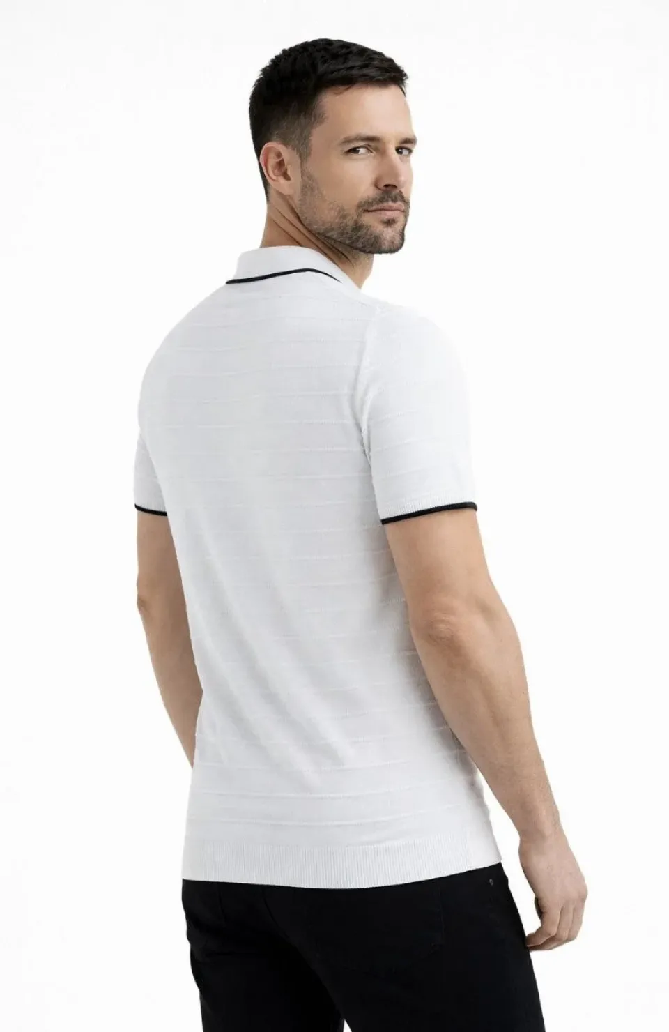 Erkek Triko Kumaş Yakalı Düğmesiz Açık Yaka Fitilli Kısa Kollu Regular Fit Tişört T-shirt - Beyaz Somersan Giyim | Kadın, Erkek ve Çocuk Moda