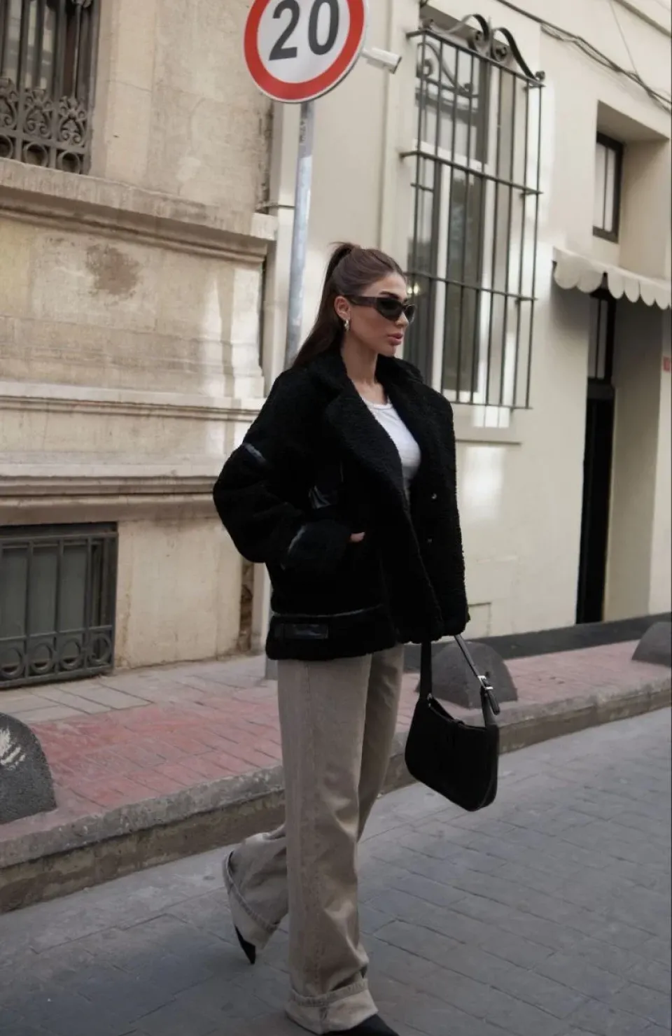 Cıt Cıt Detaylı Peluş Mont Ceket - Siyah