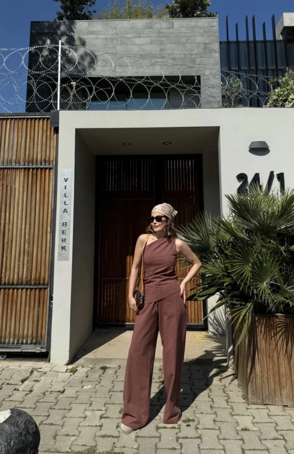 Kadın Keten Asimetrik Tek Omuzlu Bluz Pantalon Takım- Bordo