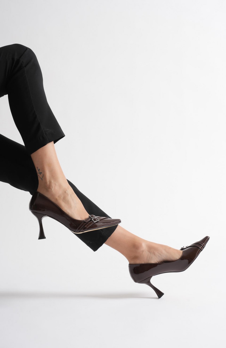 Kadın Acı Kahve Rugan Ayakkabı TR08MS25P Somersan Giyim | Kadın, Erkek ve Çocuk Moda