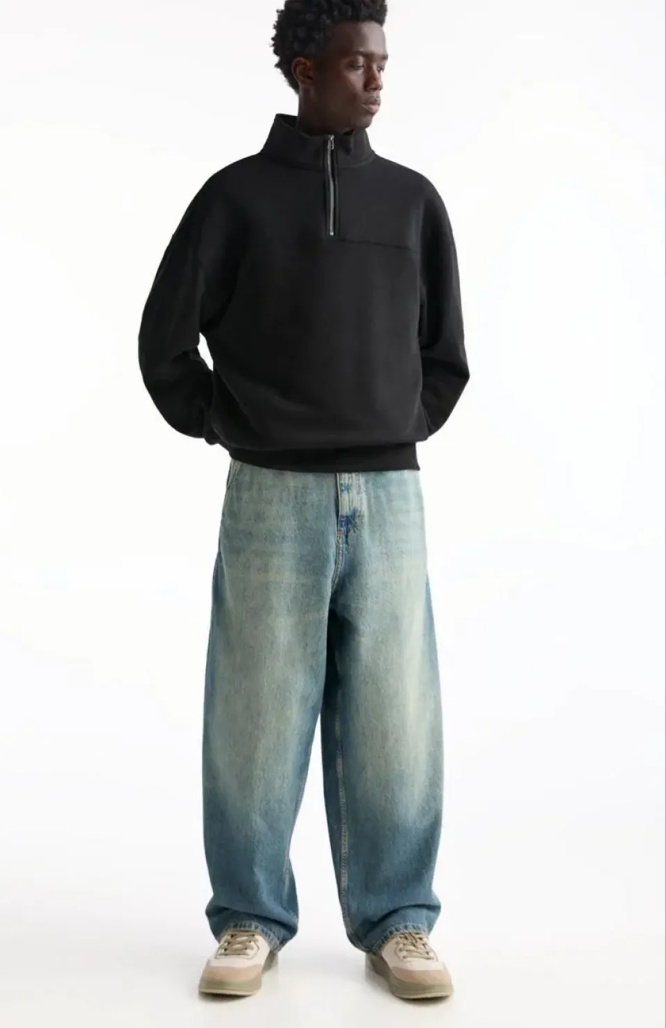 Oversize Yarım Farmuarlı Yakalı Basic SweatShirt - Siyah