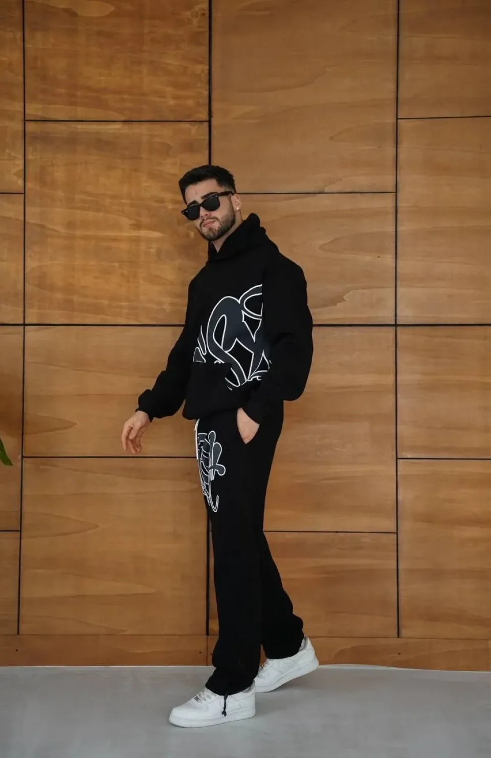 Erkek Kapüşonlu Eşofman Takım Graffiti Baskılı Oversize Rahat Kalıp, Kanguru Cepli, Streetwear Tarzında Premium Ürün 3 iplik Pamuklu - Siyah