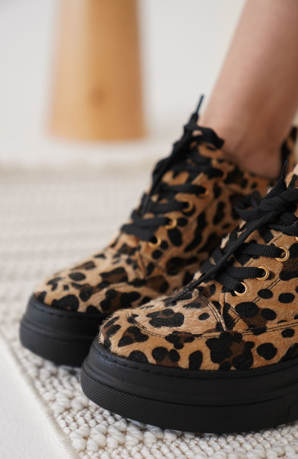 Kadın Gizli Topuk Siyah Taban Leopar Spor Ayakkabı TR10MS01K Somersan Giyim | Kadın, Erkek ve Çocuk Moda