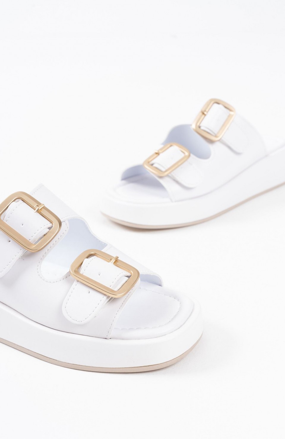 Beyaz Cilt Tokalı Terlik TR17MY01B Somersan Giyim | Kadın, Erkek ve Çocuk Moda