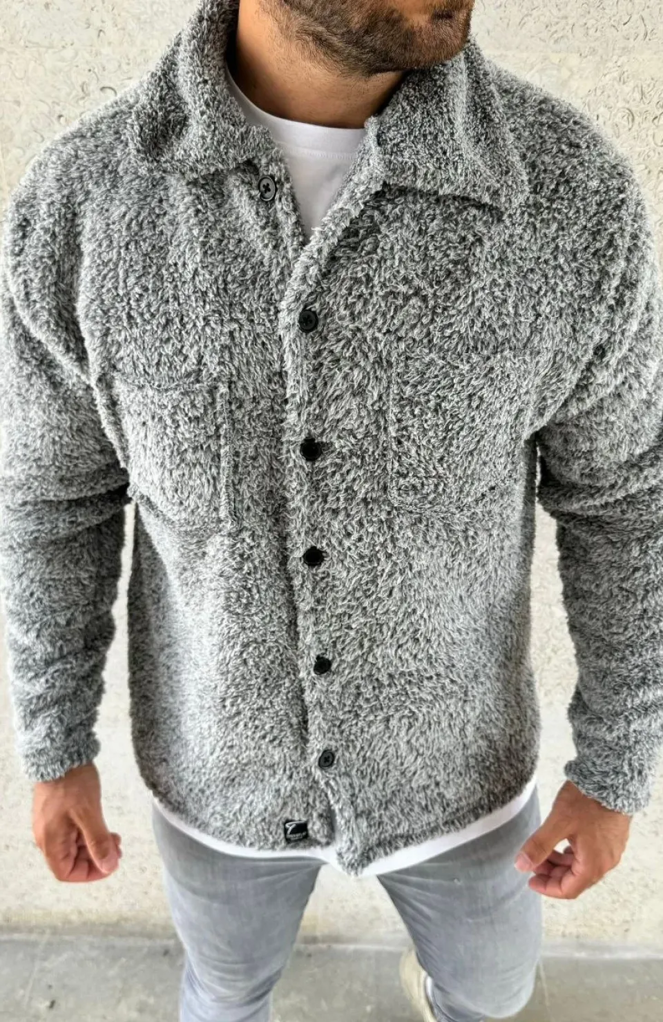 Erkek Pelüş Polar Hırka Gömlek – Yakalı, İlik Düğmeli, Göğüs Cepli, Yumuşak Dokulu Kışlık Regular Fit Rahat Günlük Model - Gri