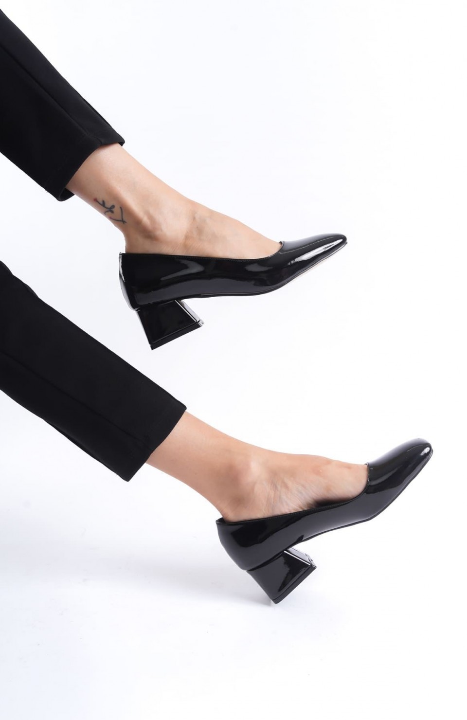 Kadın Siyah Rugan Topuklu Ayakkabı TR08MS23E Somersan Giyim | Kadın, Erkek ve Çocuk Moda