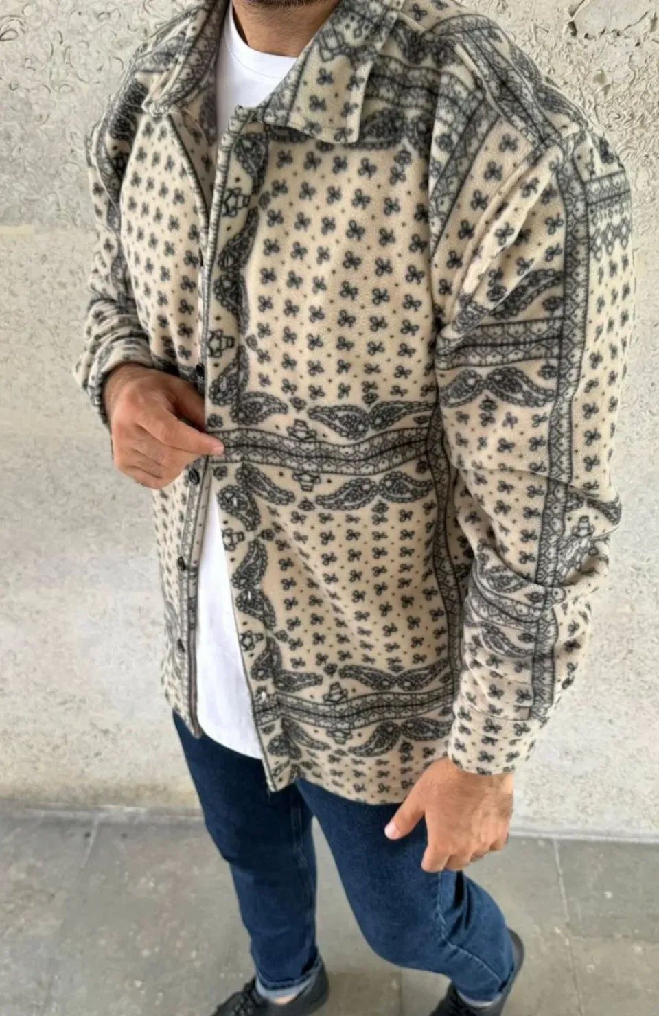 Erkek Polar Fermuarlı Sweatshirt – Kapüşonsuz, Cepli, Yumuşak Dokulu, Oversize Rahat Kalıp, Kışlık Sıcak Tutan Fermuarlı Üst - Bej