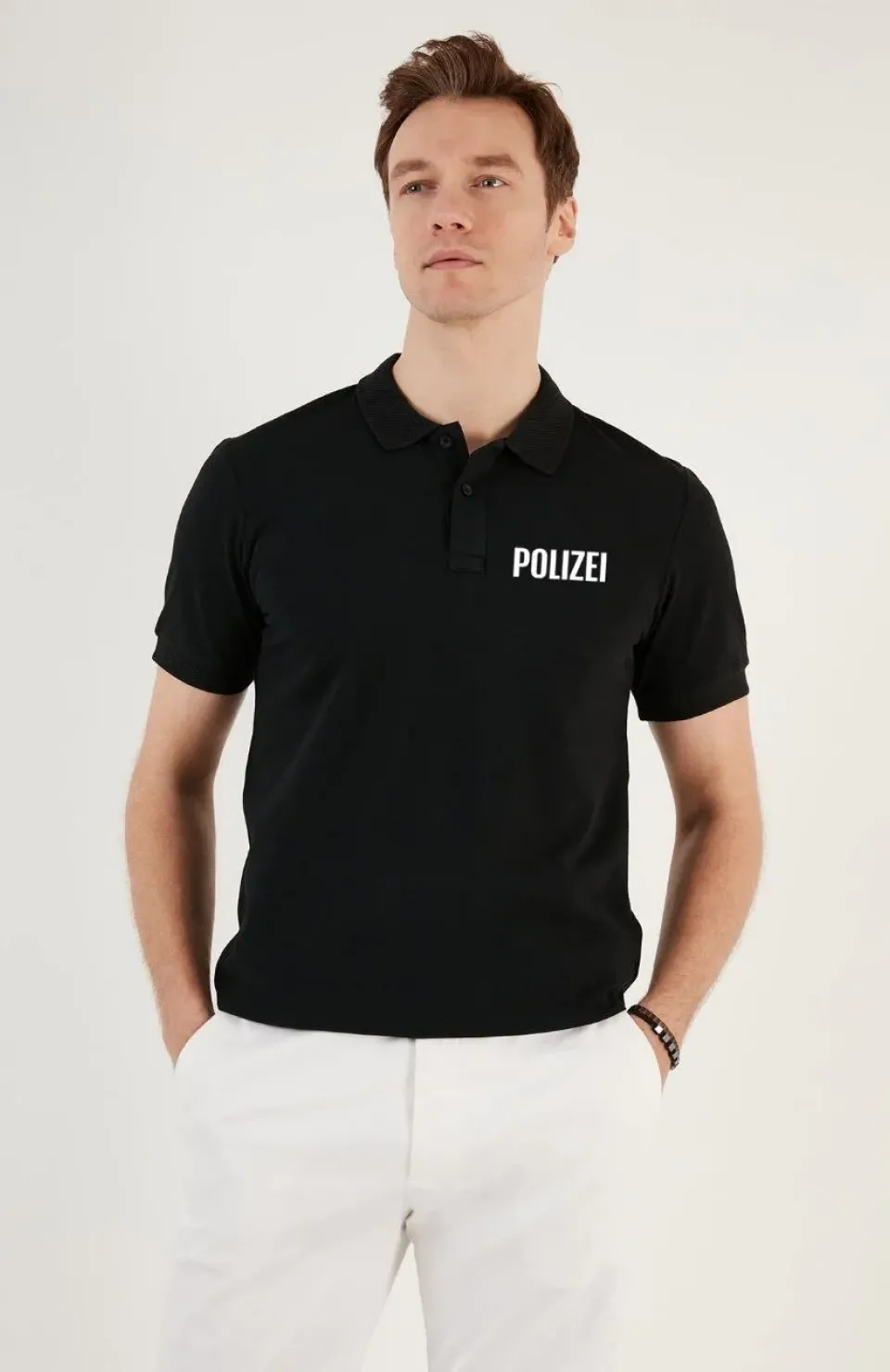 Yakası Düğmeli Yakalı Pike Baskılı T-Shirt - Siyah