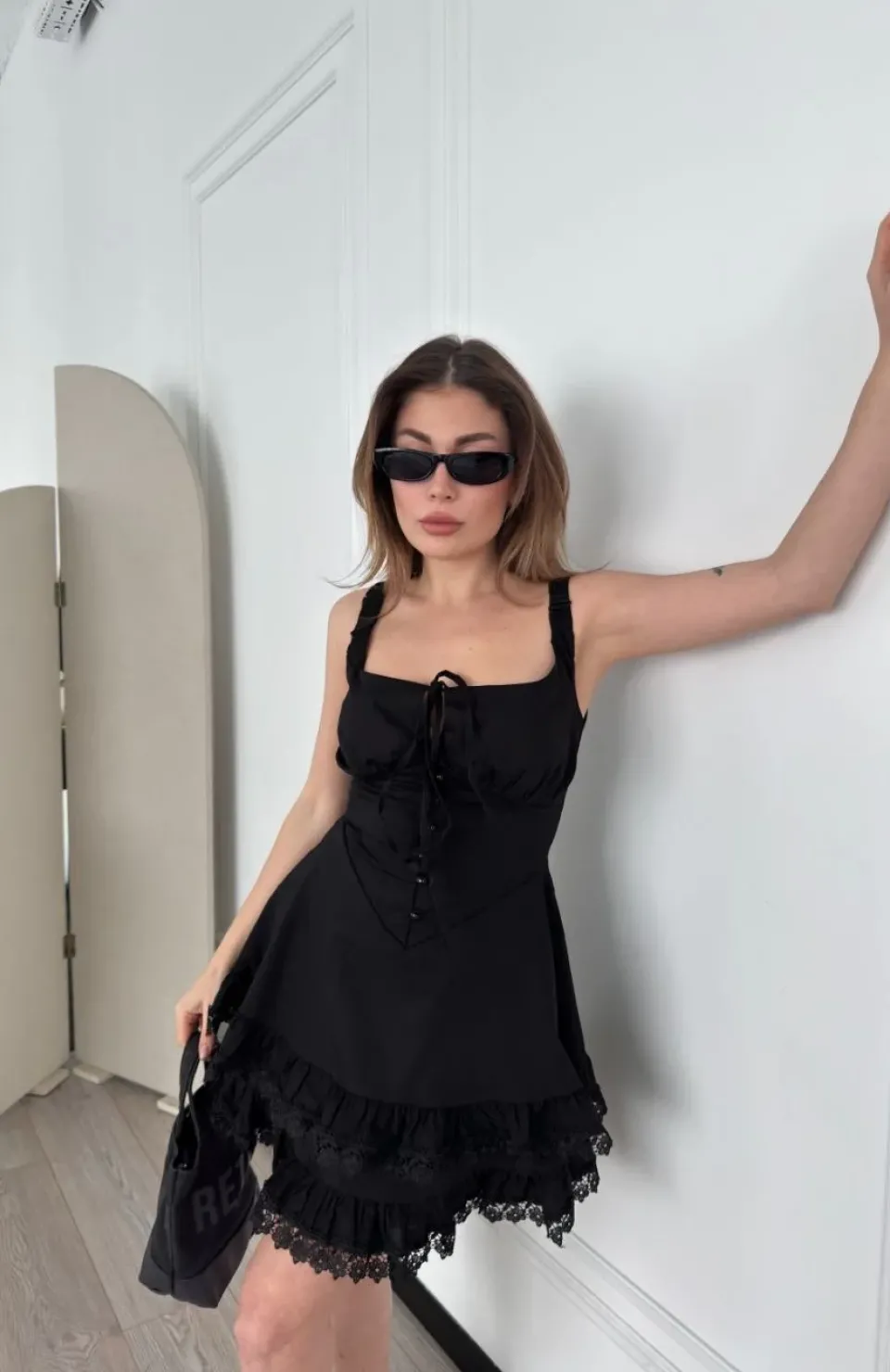 Mini Askılı Elbise - Siyah