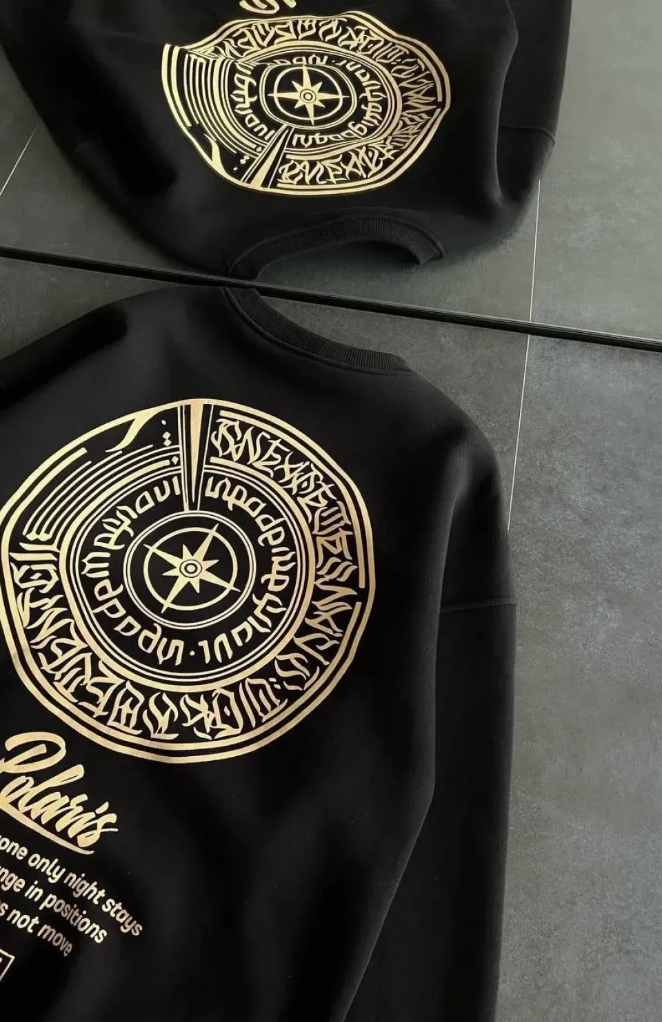 Kışlık Bisiklet Yaka Ön Ve Arka Baskılı SweatShirt - Siyah