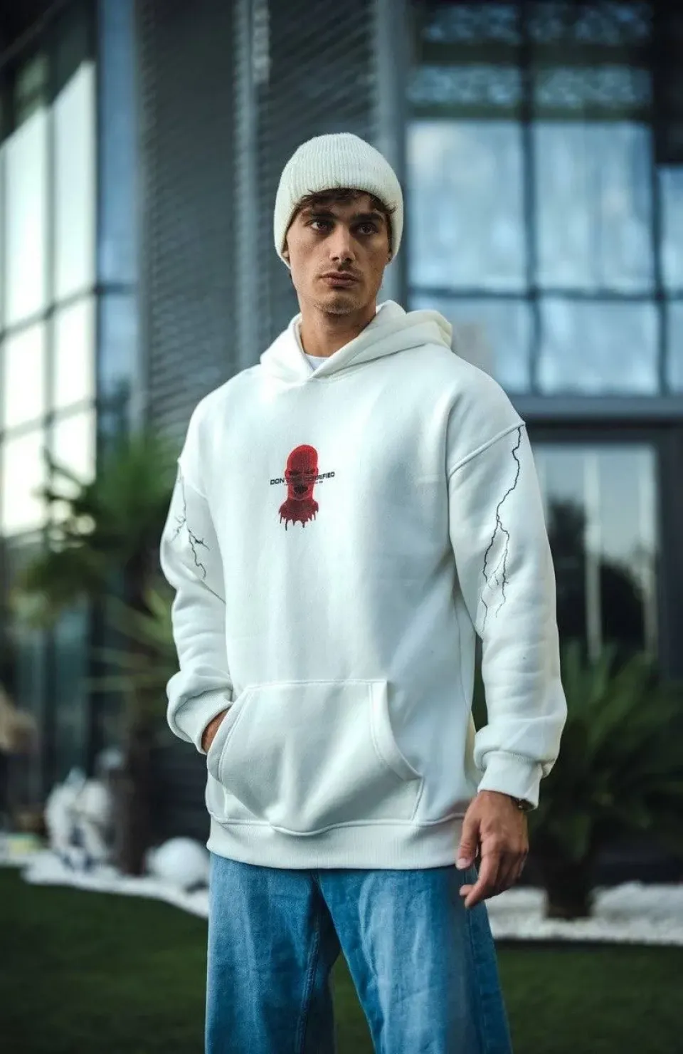 Üç İplik Kapüşonlu Baskılı Oversize SweatShirt- Beyaz Somersan Giyim | Kadın, Erkek ve Çocuk Moda