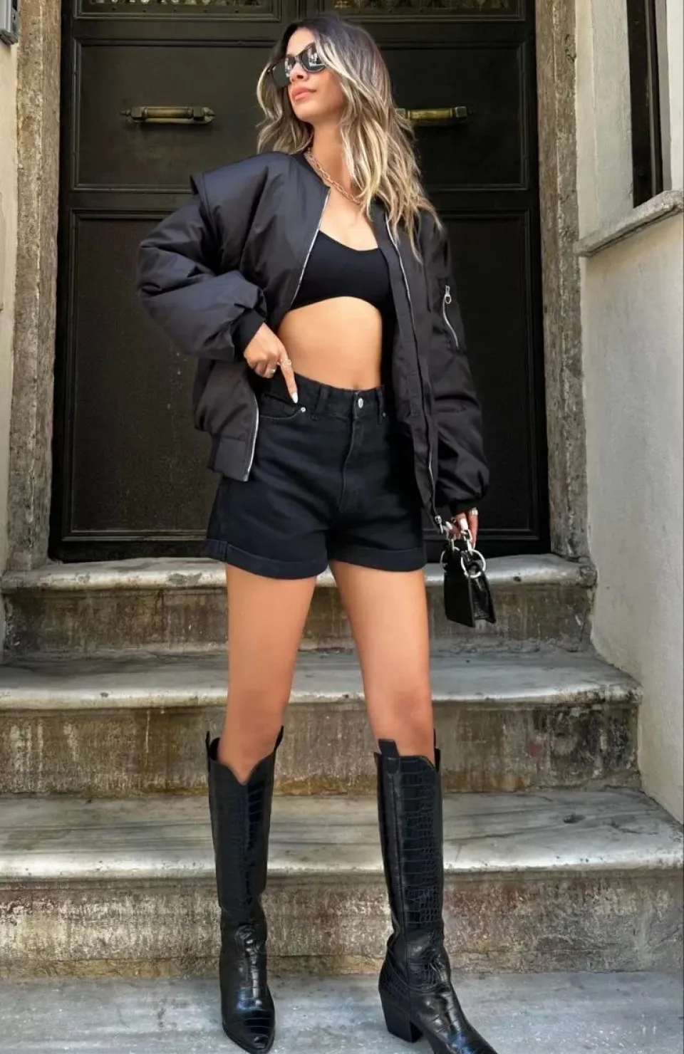 Kadın Oversize Bomber Ceket – Siyah, Fermuarlı, Sokak Modası Tarzı Mont - Siyah