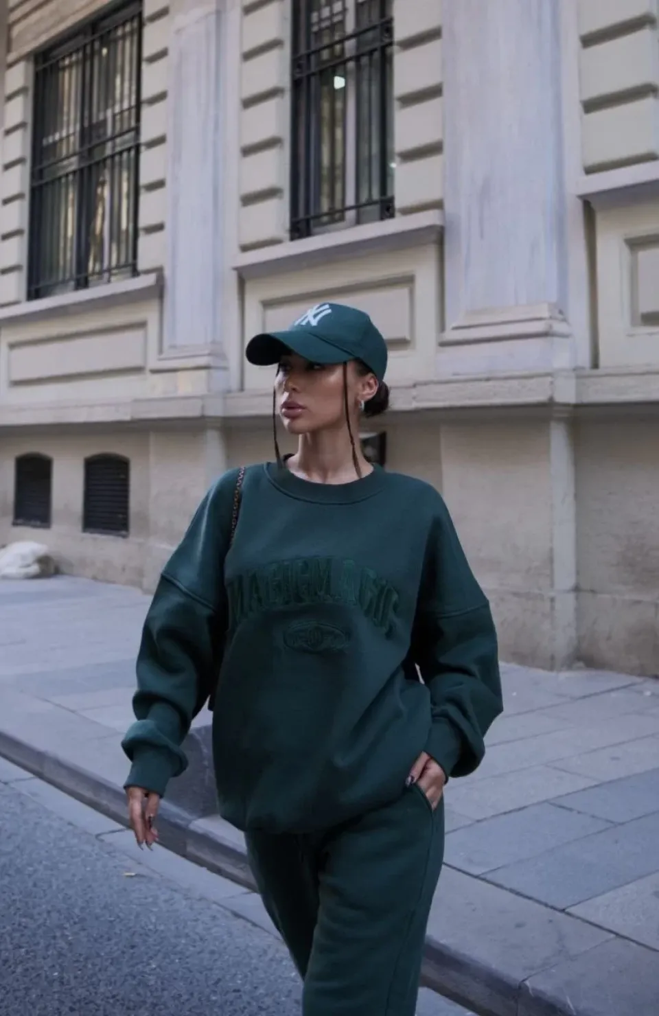 Bisiklet Yaka Nakış İşlemeli Üç İplik Sweat Takım - Yeşil