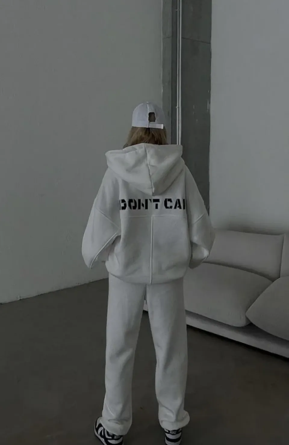 Nakış İşlemeli Üç İplik Sweat Takım- Beyaz