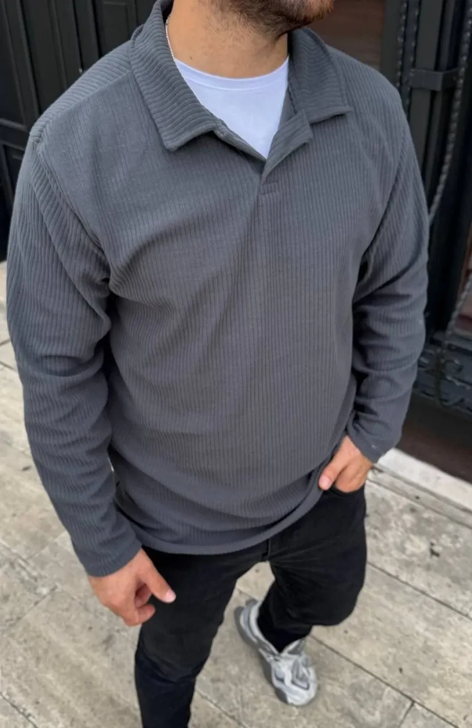 Erkek Fitilli Polar Sweatshirt – Düğmesiz Polo Yaka, Oversize Rahat Kalıp, Kalın Polar Kumaş, Kışlık ve Baharlık Şık Günlük Üst - Füme Somersan Giyim | Kadın, Erkek ve Çocuk Moda