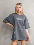 Unisex Bisiklet Yaka Baskılı Oversize T-Shirt - Gri Somersan Giyim | Kadın, Erkek ve Çocuk Moda