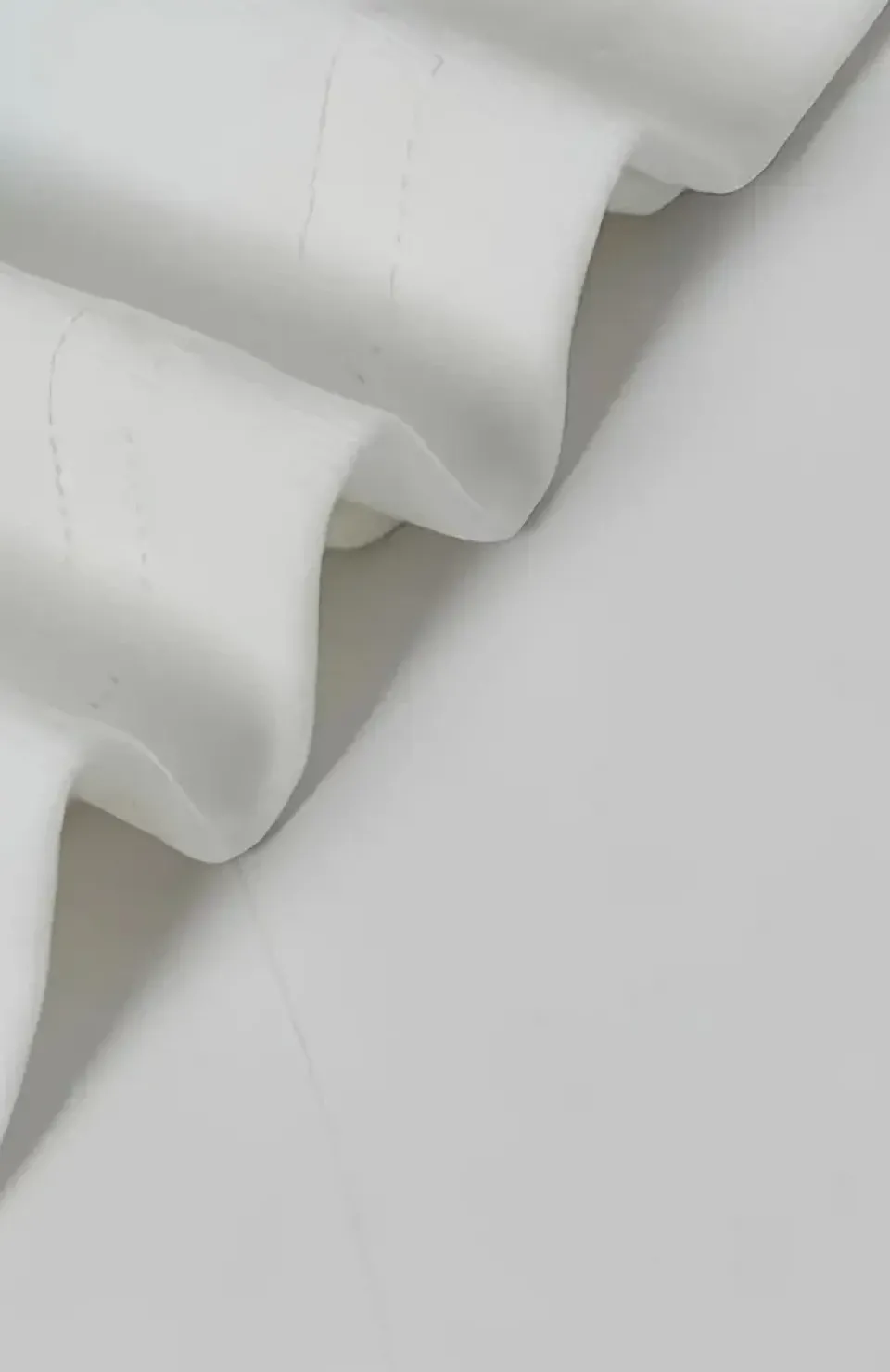 Ördek Baskılı ve Yuvarlak Yakalı Kadın Günlük Büyük Boy Siyah Tişört. - Beyaz