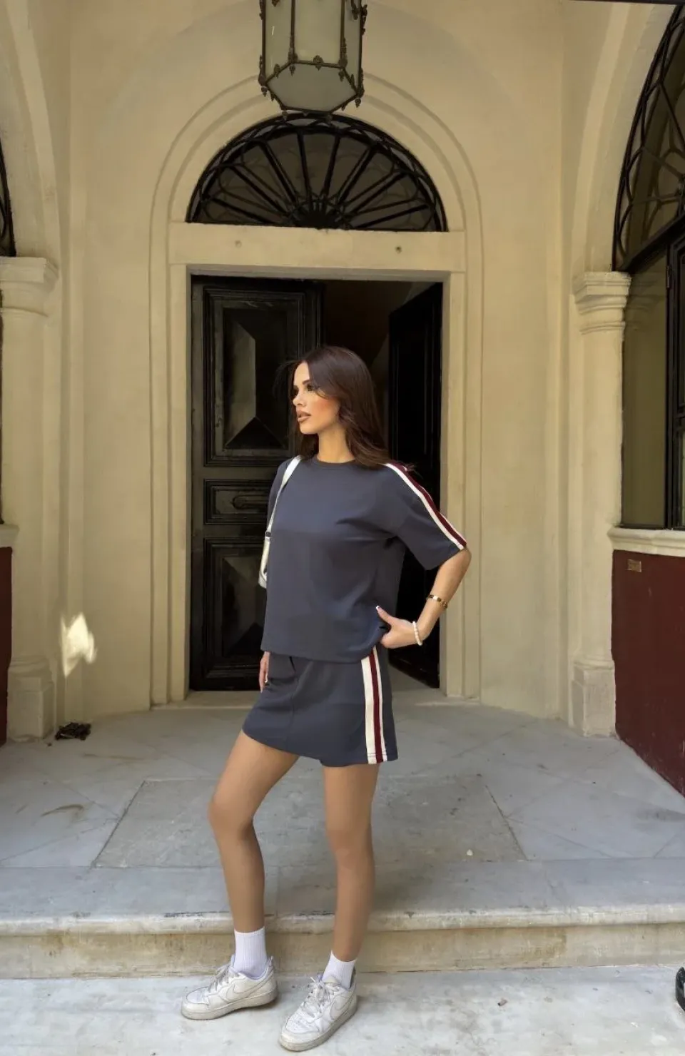 Osy Modal yumuşak dokulu Kumaş Kadın Parçalı Bisiklet Yaka T-shirt Mini Şortlu Etek İkili Takım - Füme