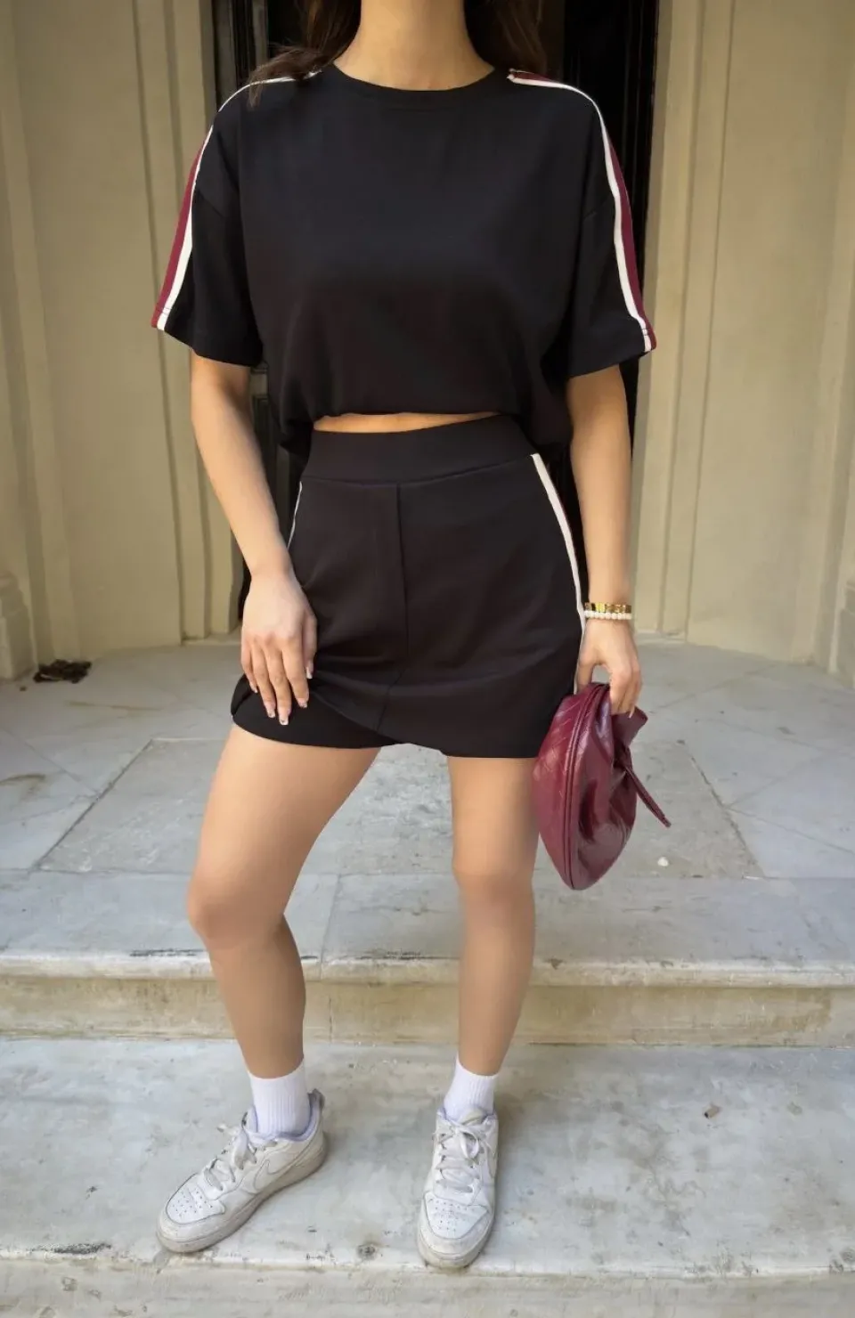 Osy Modal yumuşak dokulu Kumaş Kadın Parçalı Bisiklet Yaka T-shirt Mini Şortlu Etek İkili Takım - Siyah