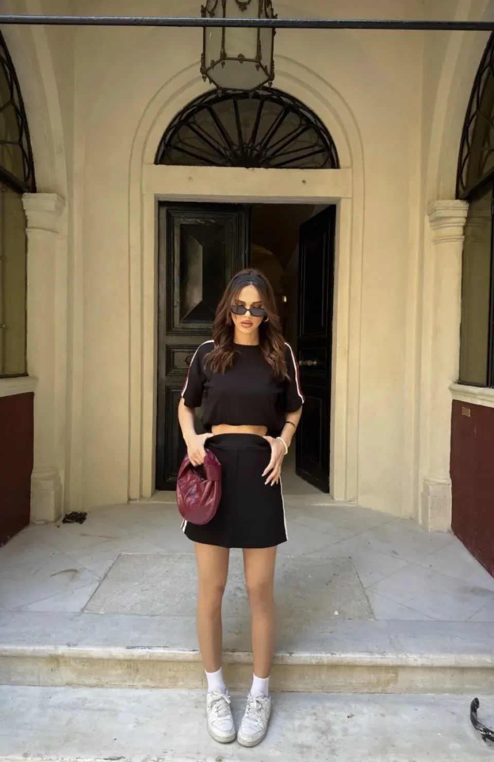 Osy Modal yumuşak dokulu Kumaş Kadın Parçalı Bisiklet Yaka T-shirt Mini Şortlu Etek İkili Takım - Siyah