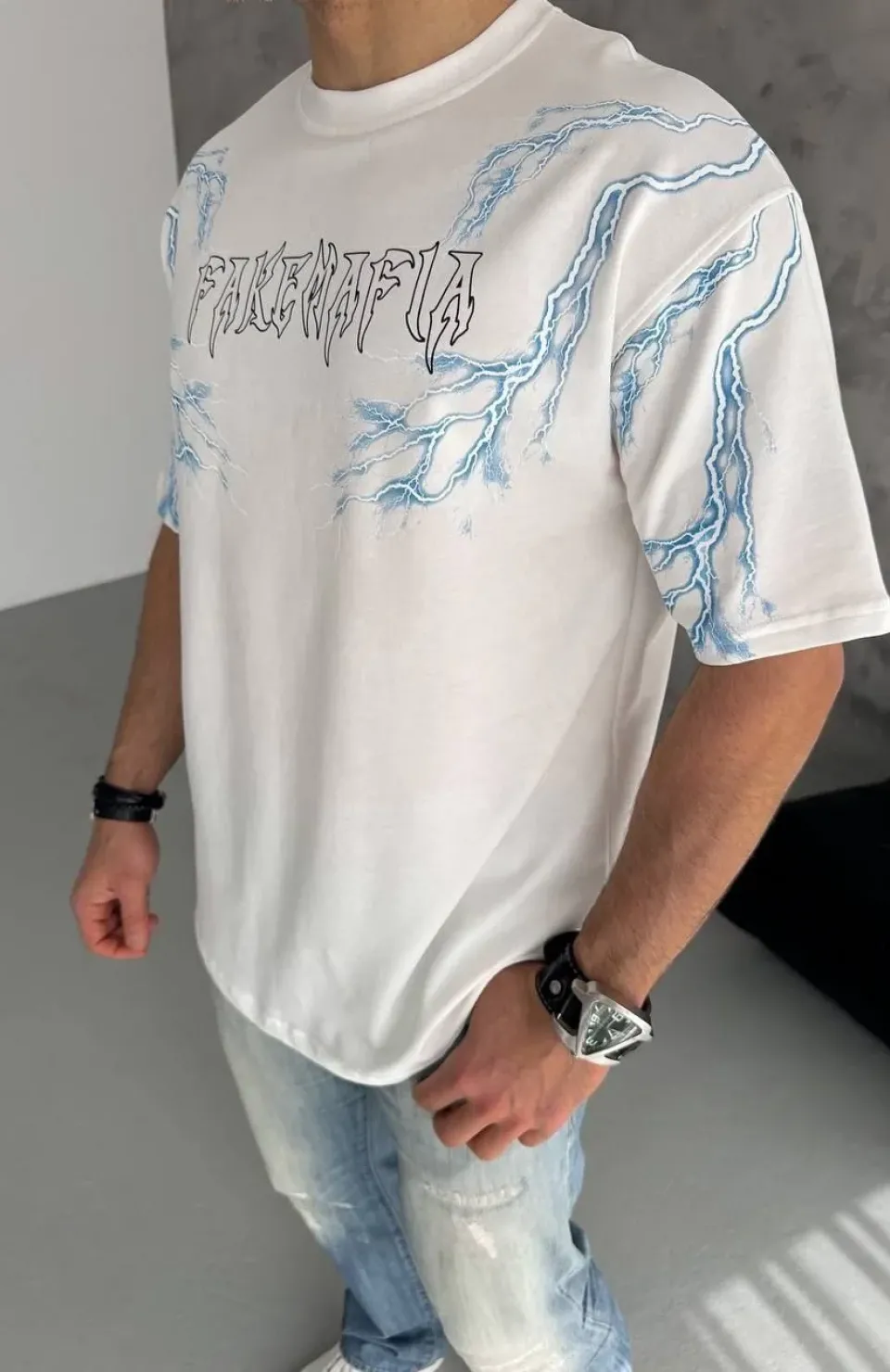 Unisex Bisiklet Yaka Baskılı Oversize T-Shirt - Beyaz Somersan Giyim | Kadın, Erkek ve Çocuk Moda