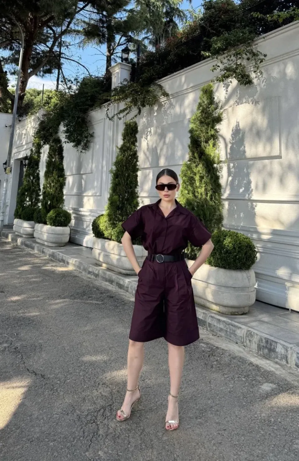 Kadın Yakalı Gömlek Kemerli Şortlu Takım - Bordo