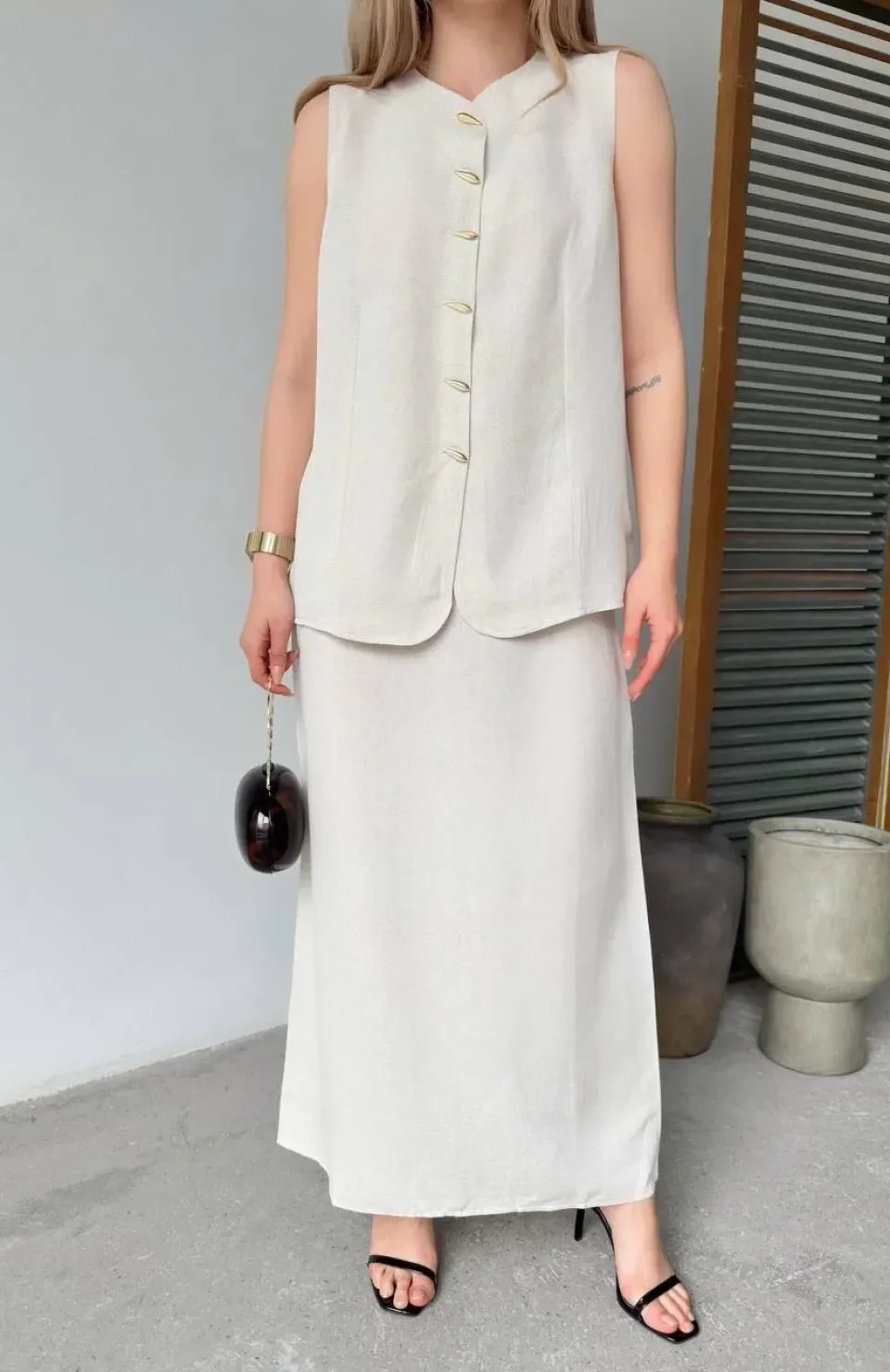 Keten Kolsuz Sıfır Yaka İlik Düğmeli Kolsuz Hırka Etek ikili Takım- Beyaz